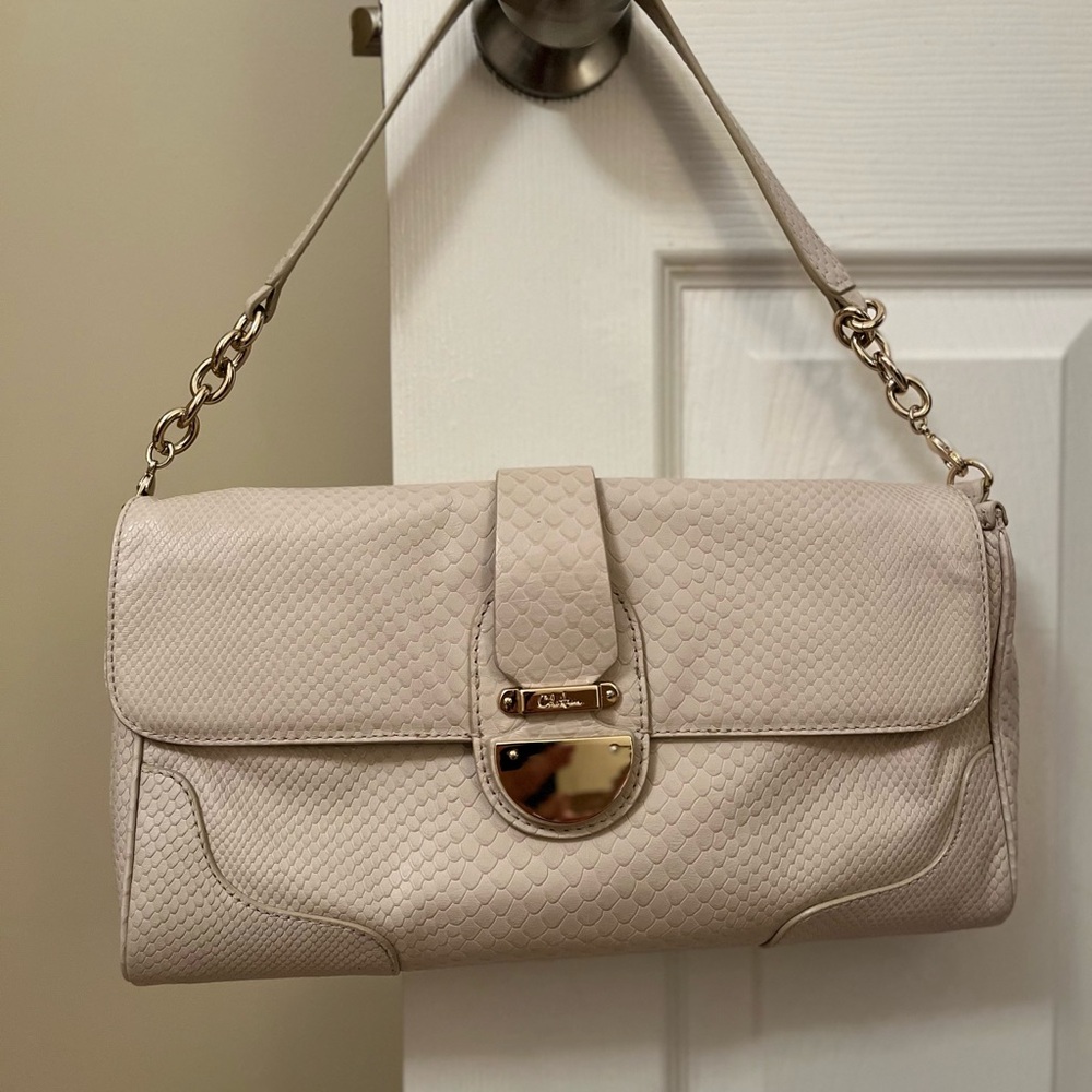 Cream Quilted Shoulder Bag with Gold Chain